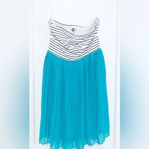 Women's size Medium, Strapless, ROXY Dress